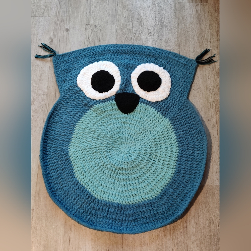 Crochet Teal Owl Shaped Play Rug